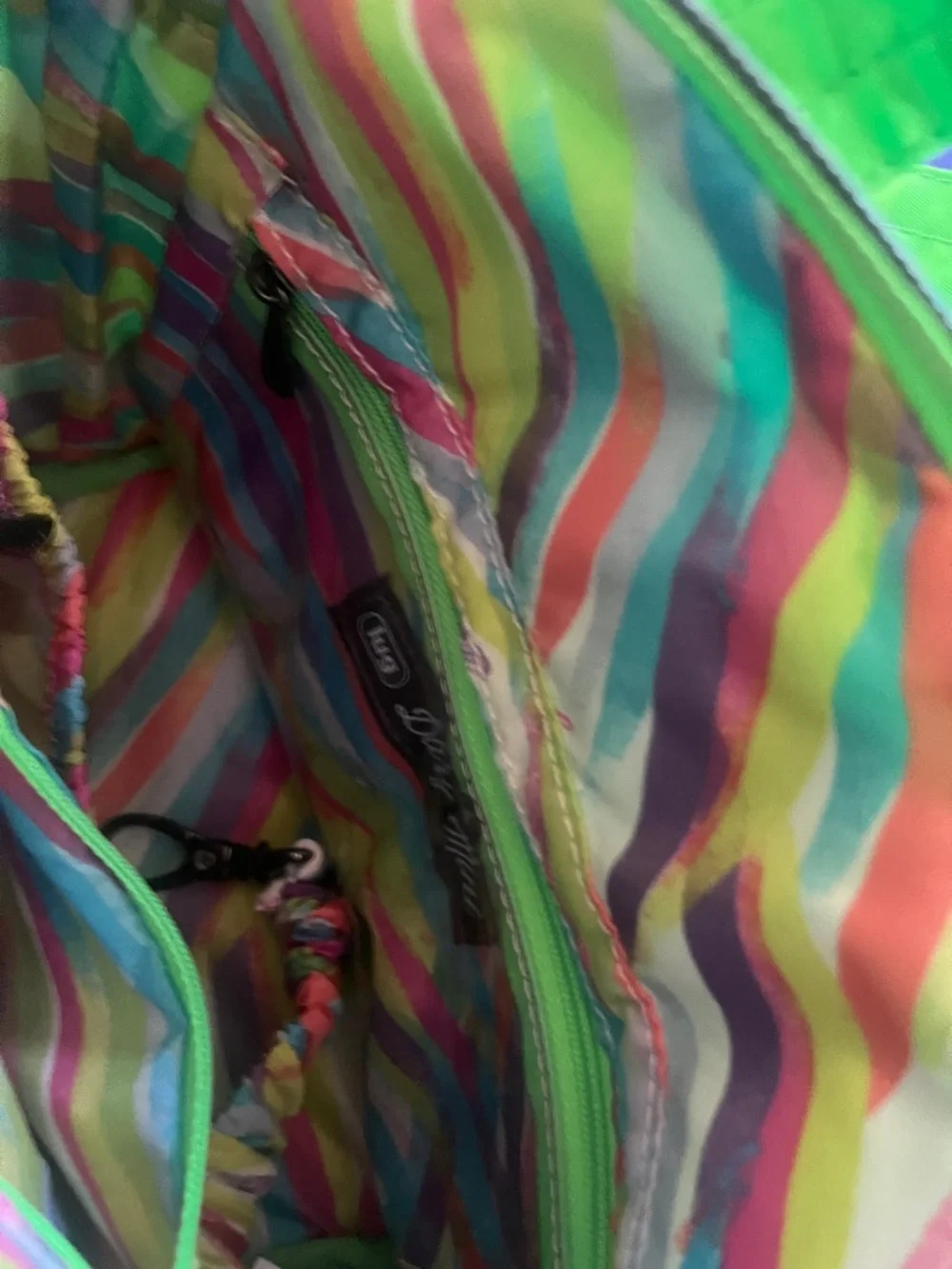 Lug Lime Green Quilted Dory Mini with brushstroke Interior. Key bungee - Picture 7 of 9